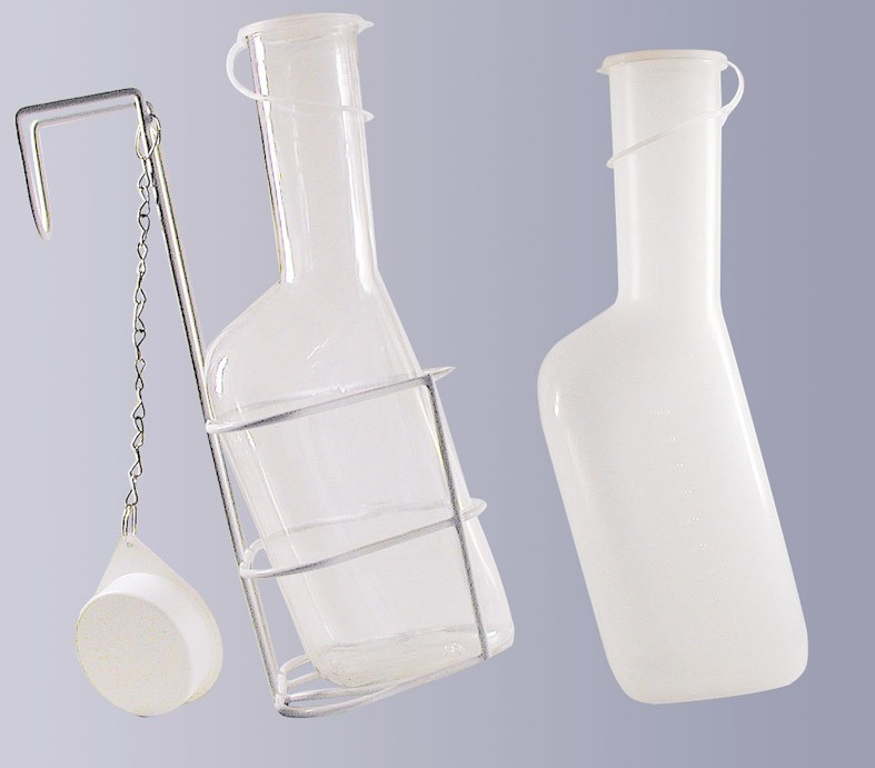 Urinflaschenhalter  mit Kette und Deckel